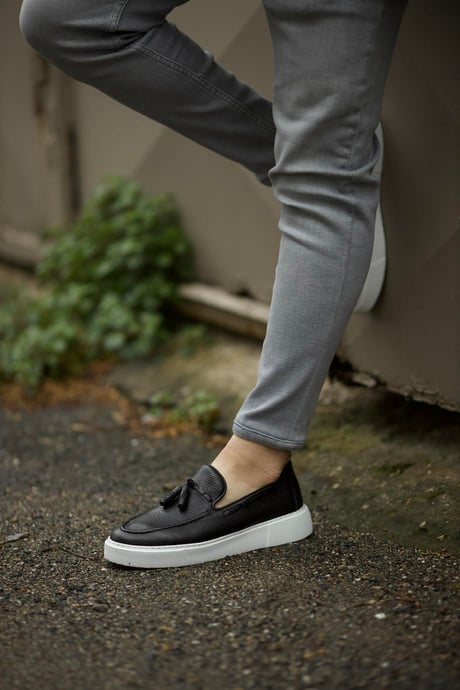 Hwan Black Shoes