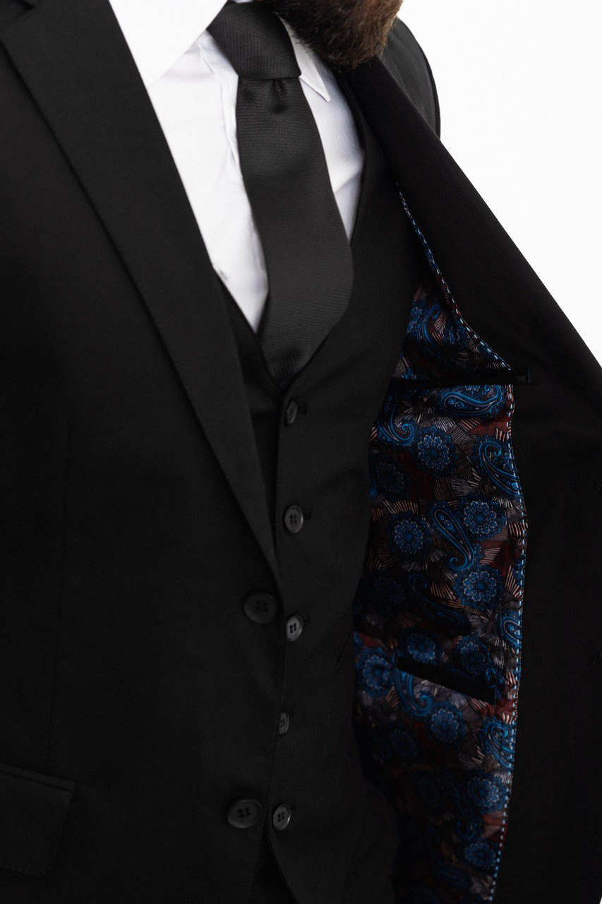 Cullen Black Suit