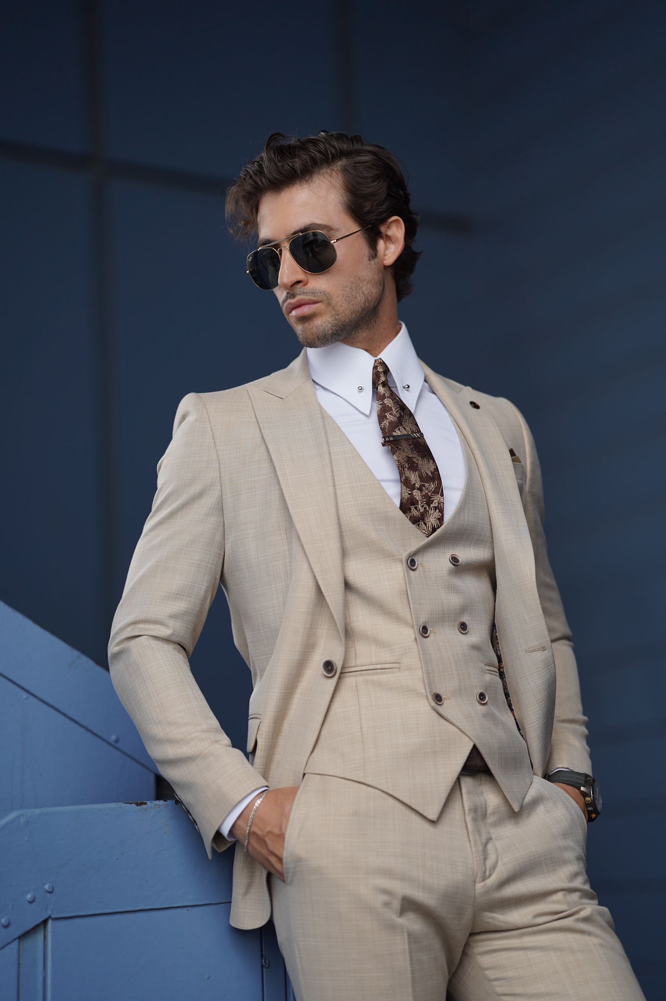 Blurg Beige Slim Fit Suit
