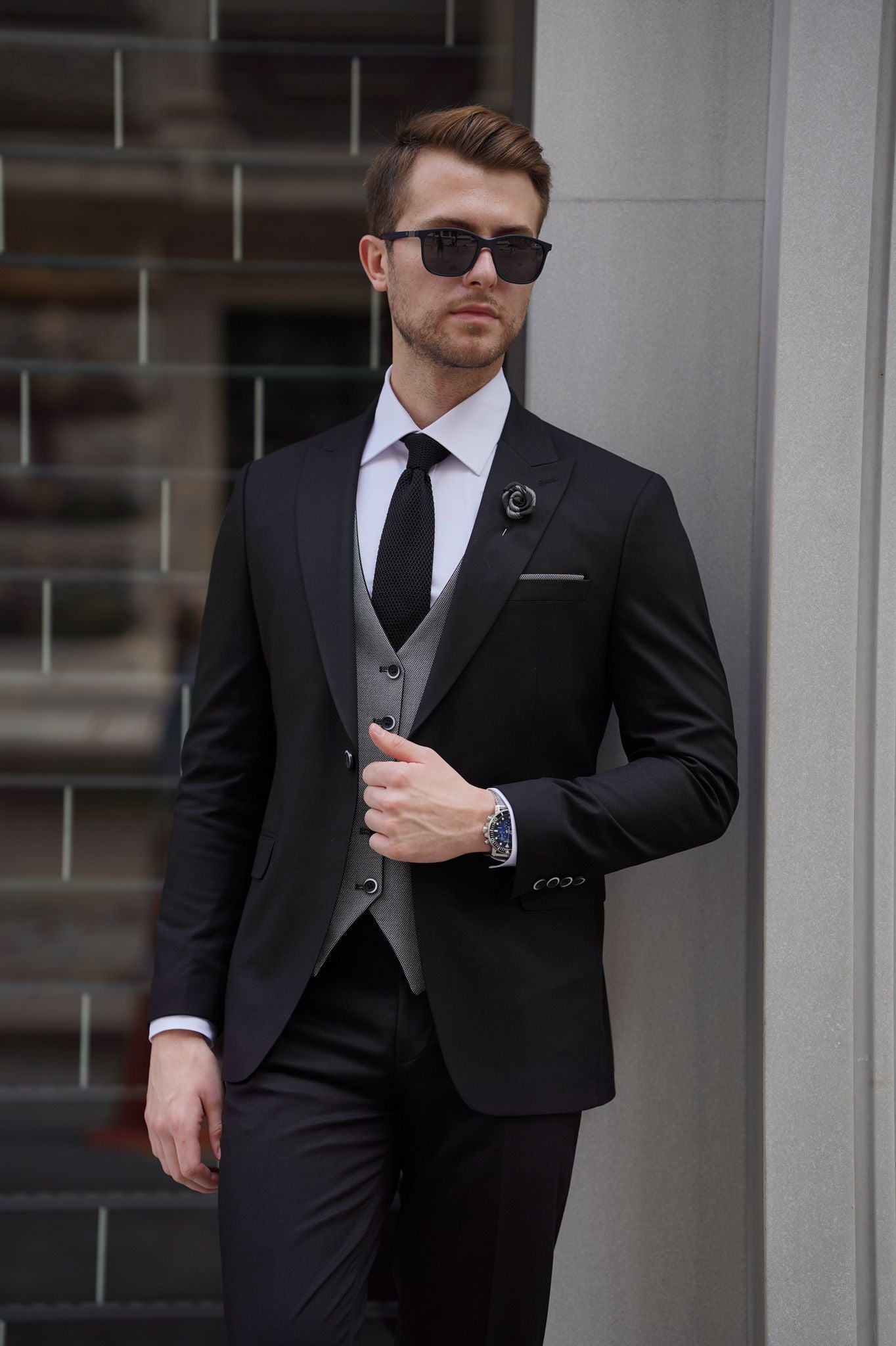 Tyson Slim Fit Suit (Black & Gray)