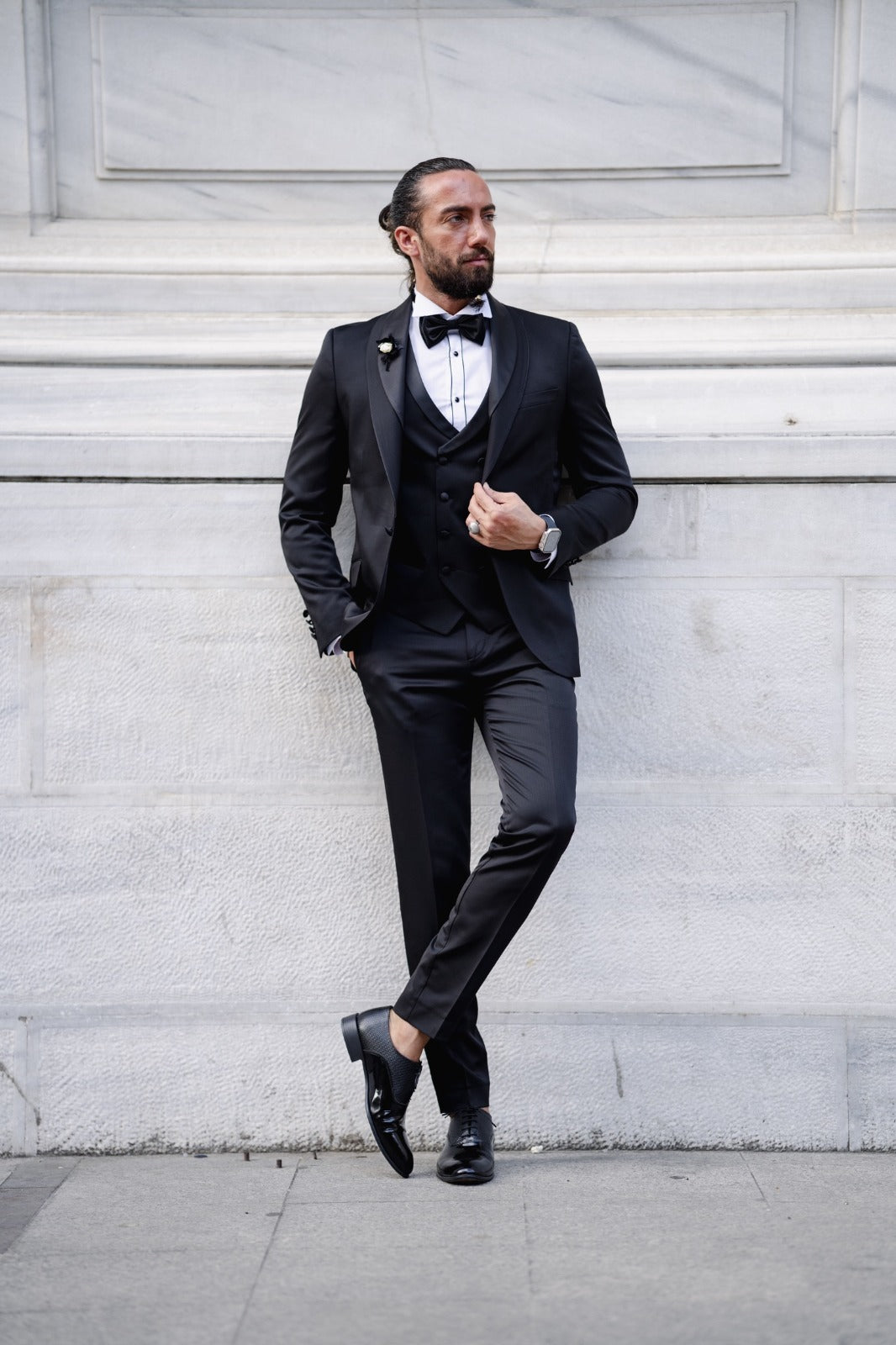 Eder Black Black Tuxedo Suit