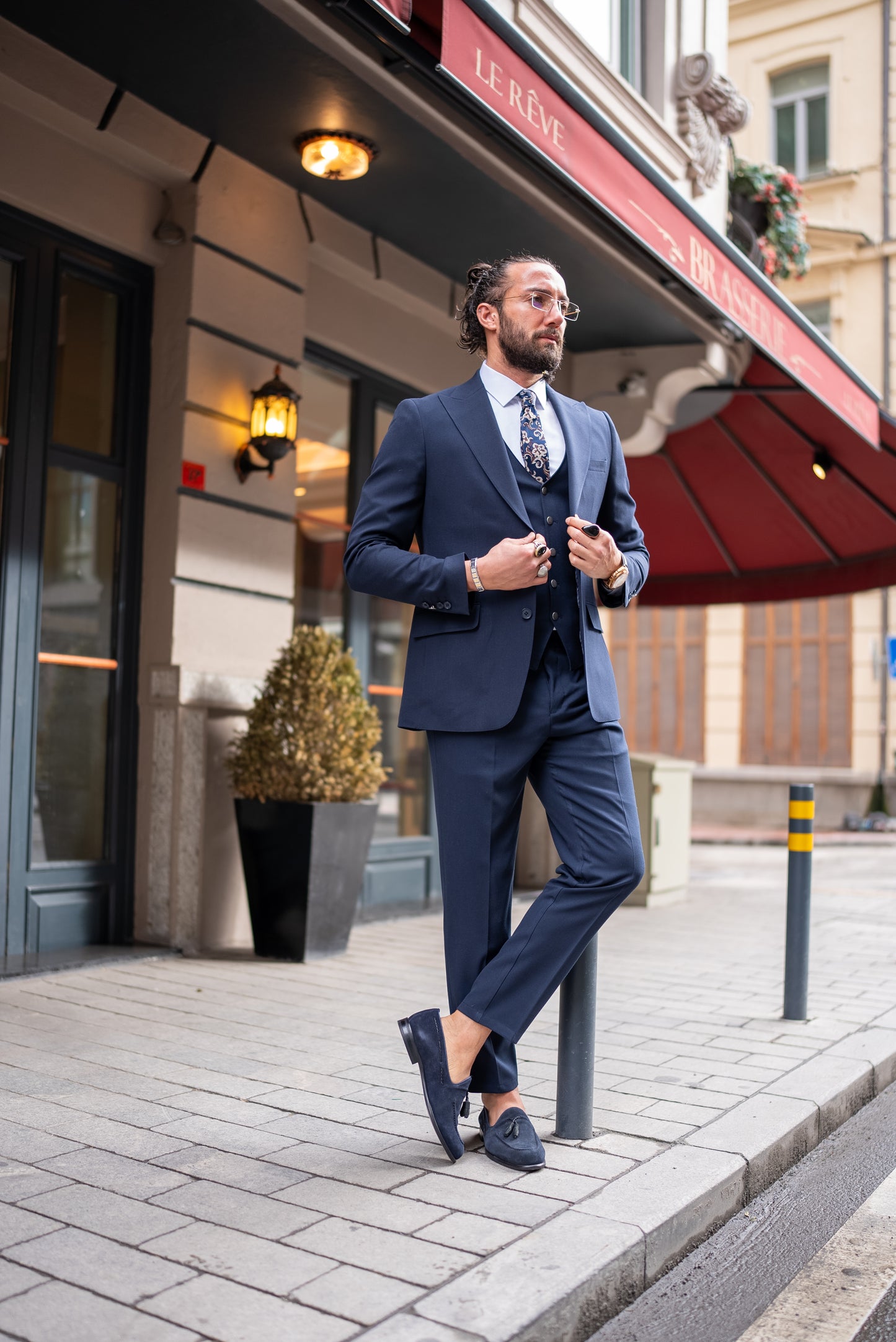 Derek Dark Blue Suit