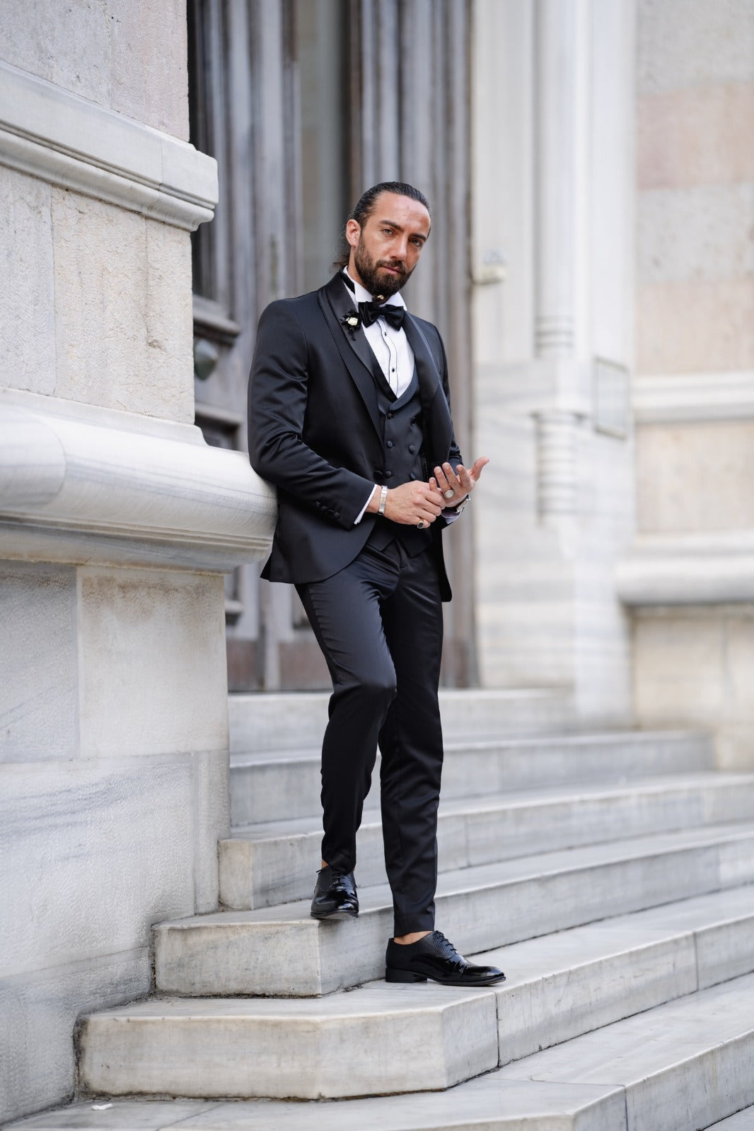 Eder Black Black Tuxedo Suit