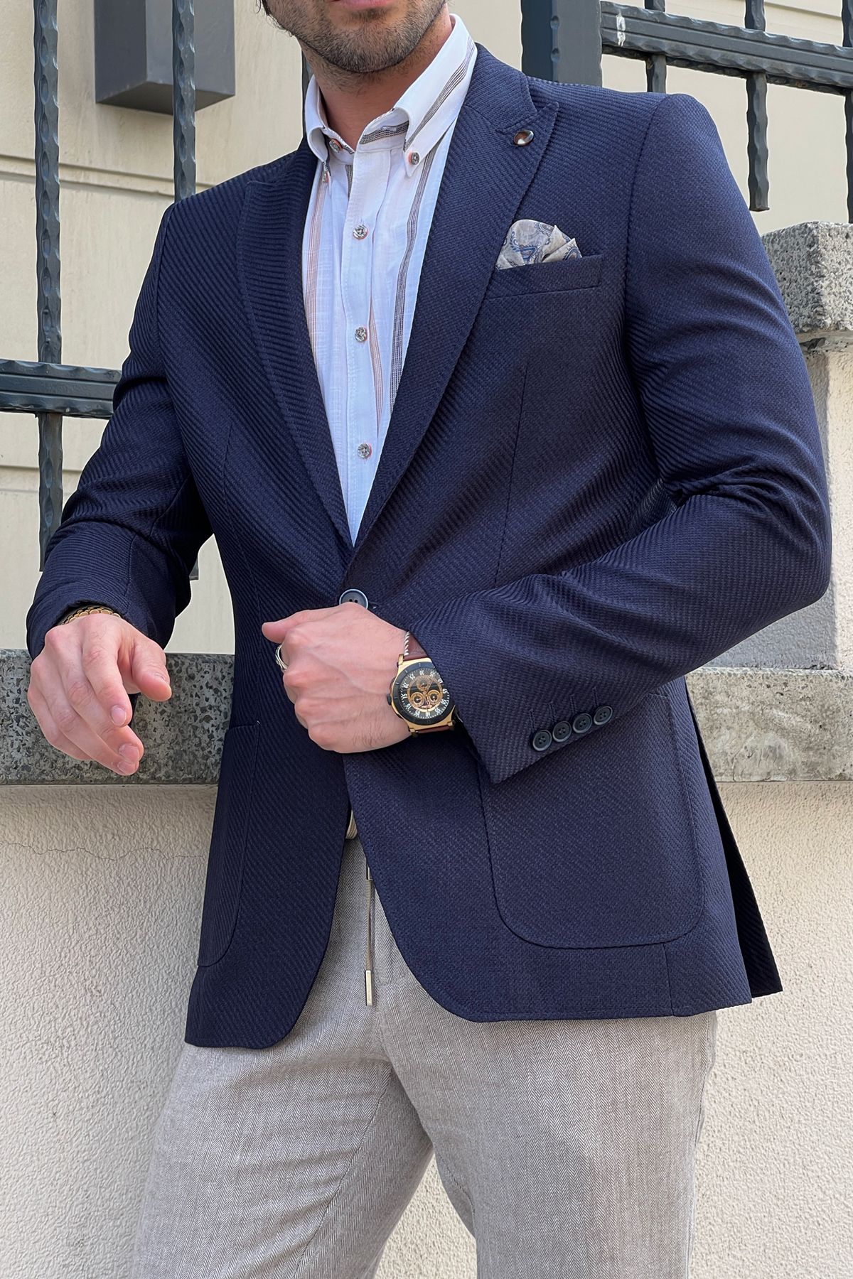 Carmel Navy Blue Self-Patterned Slim Fit Blazer