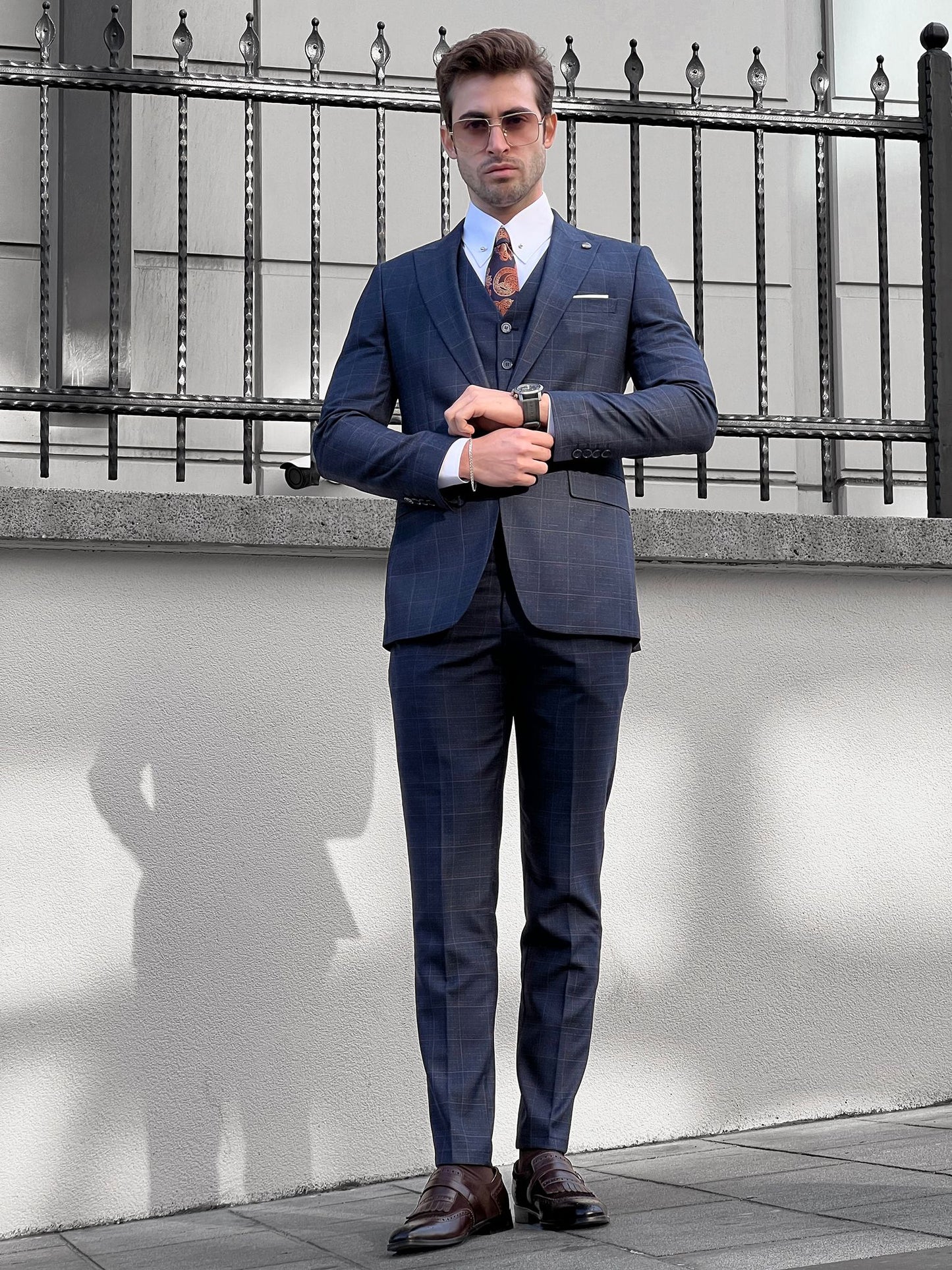 Logan Navy Blue Plaid Slim Fit Business Suit