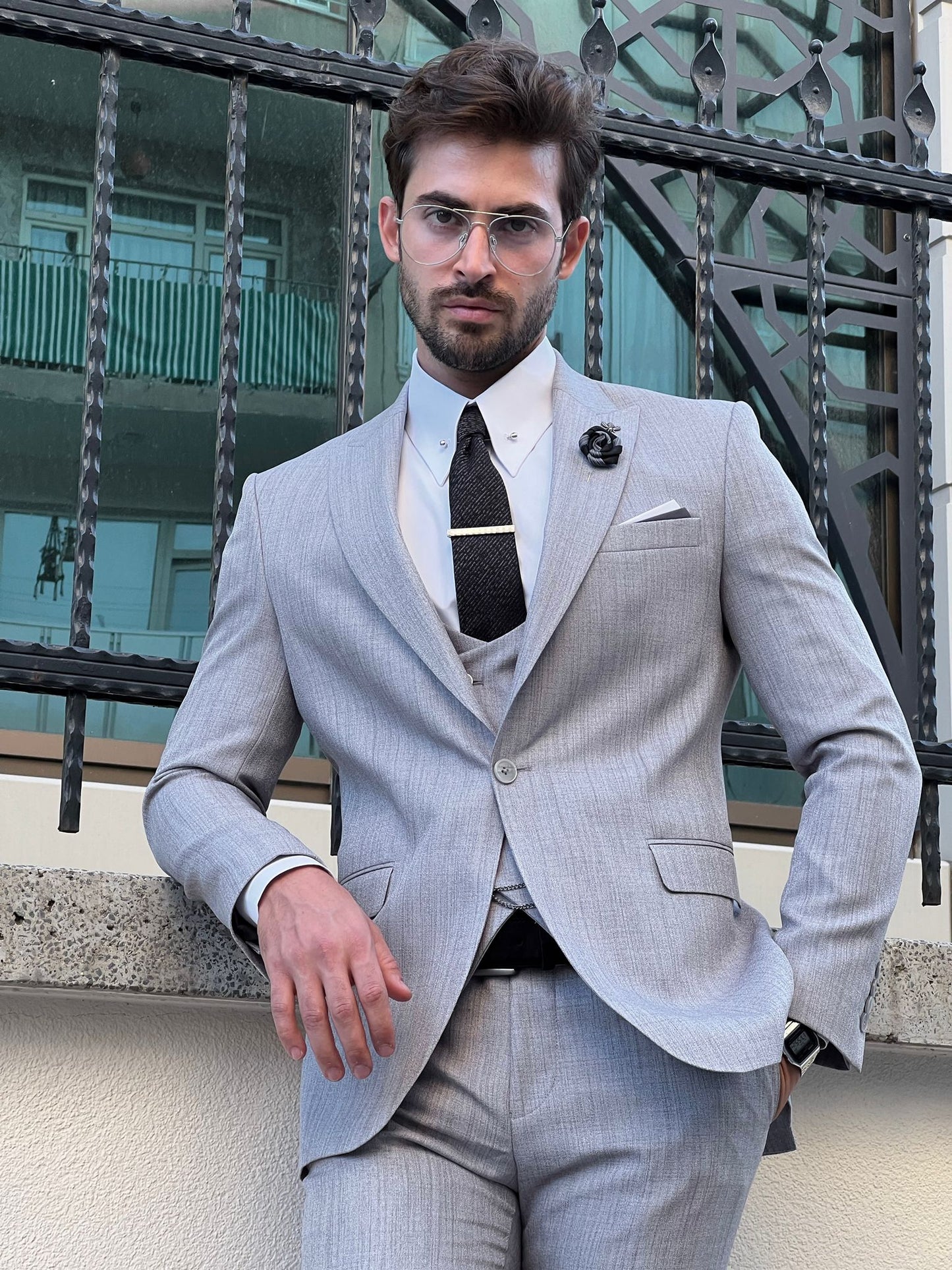 Luton Gray Self-Patterned Slim Fit Suit