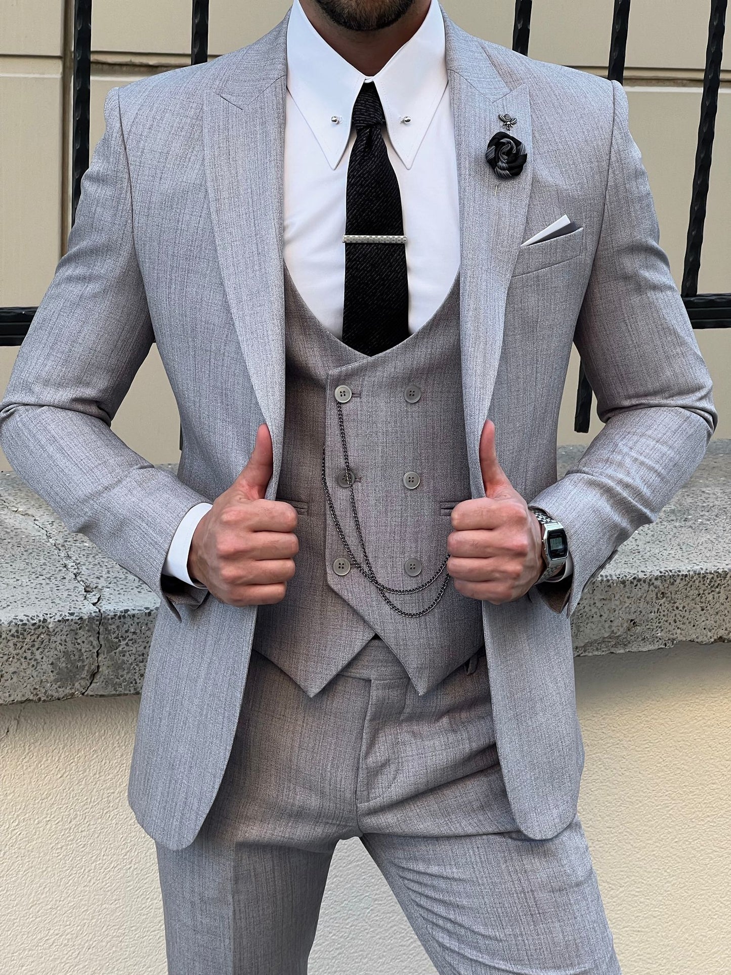 Luton Gray Self-Patterned Slim Fit Suit