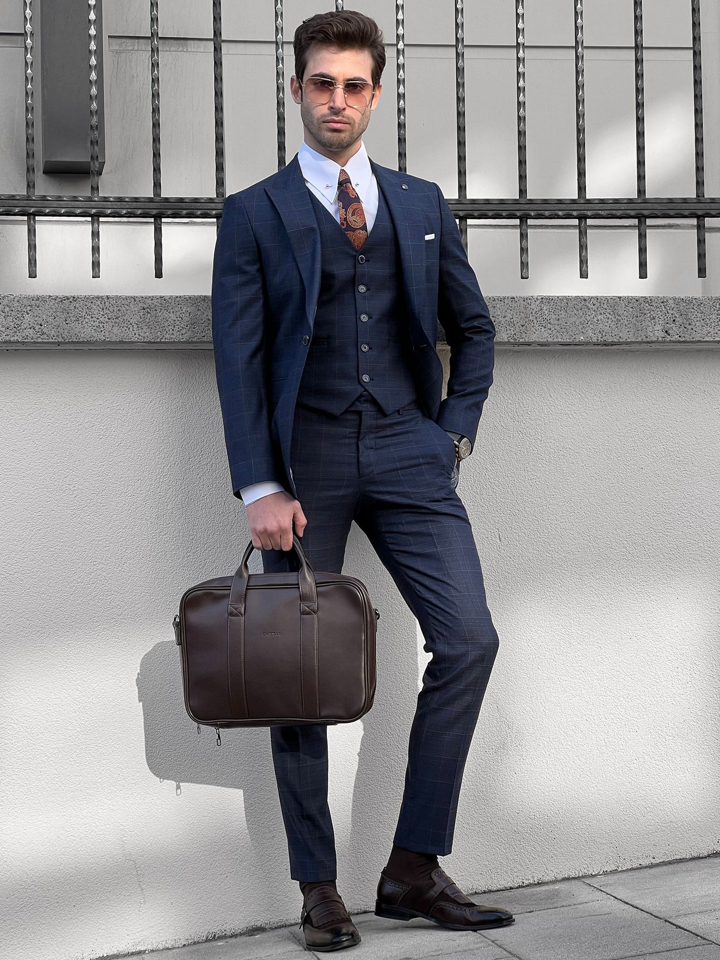 Logan Navy Blue Plaid Slim Fit Business Suit