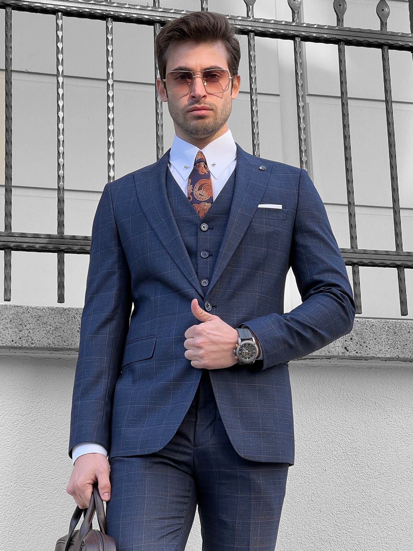 Logan Navy Blue Plaid Slim Fit Business Suit