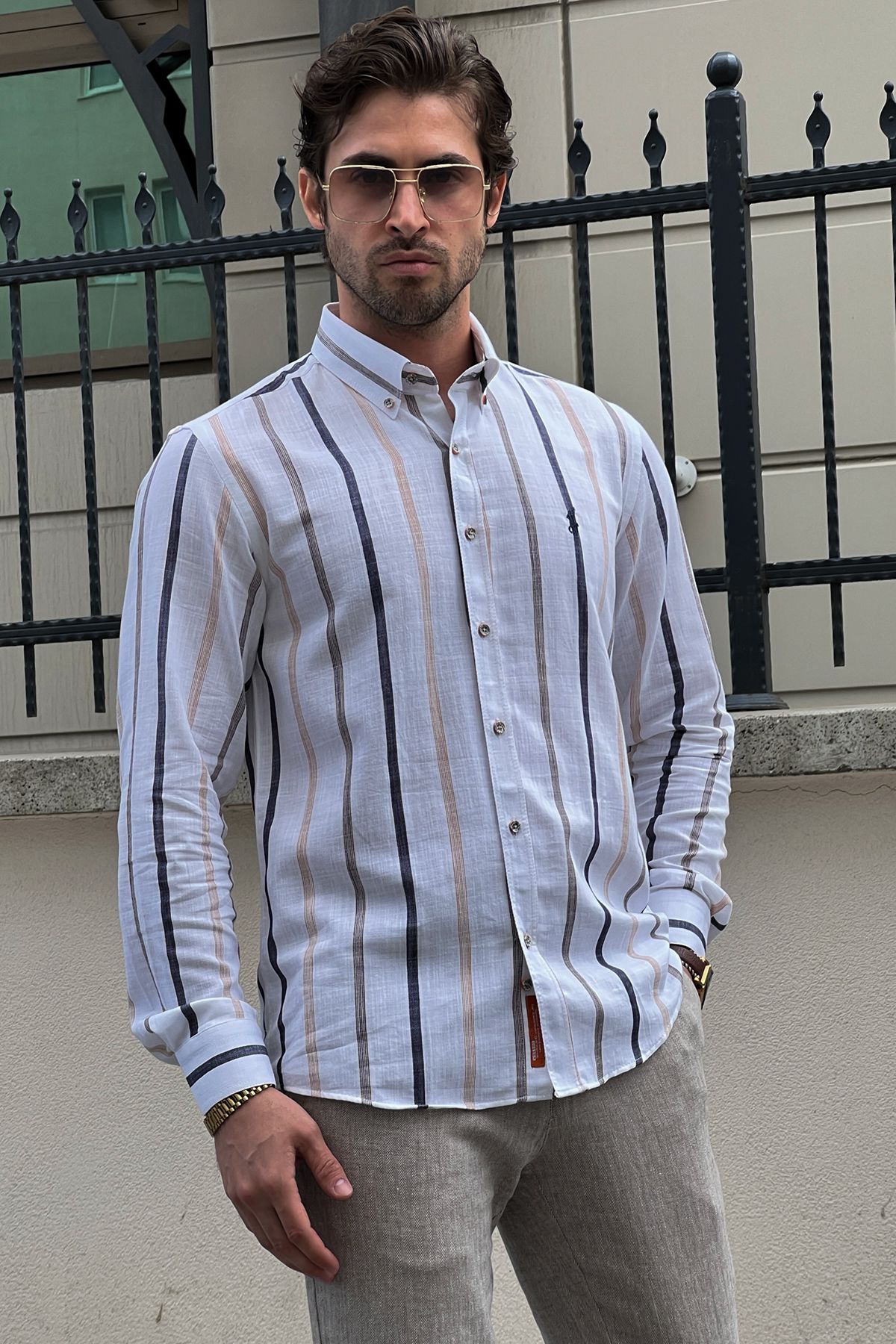 Axim Striped Slim Fit Shirt (White & Navy Blue)