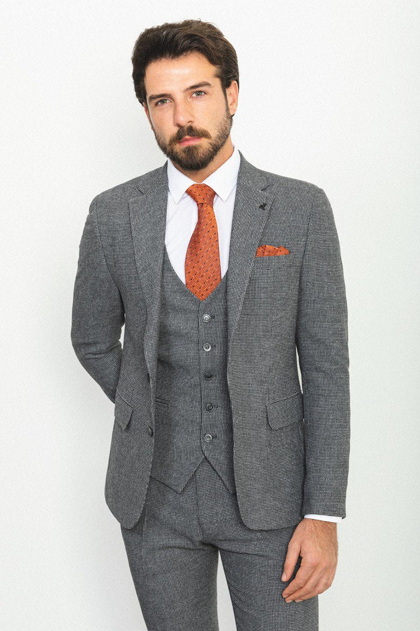 Finn Dark Gray Suit