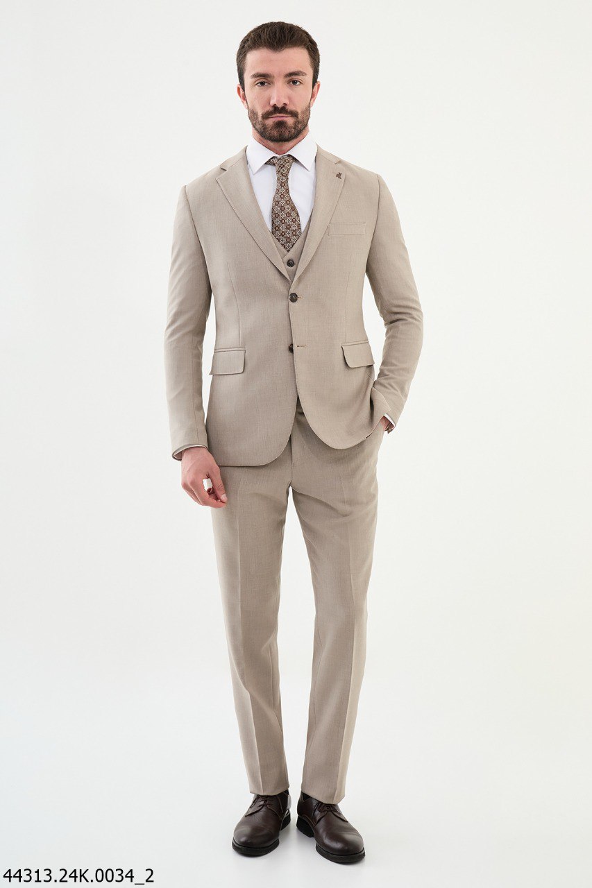 Moco Beige Suit