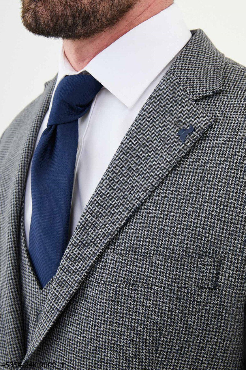 Blanko Navy Blue & Gray Patterned Suit