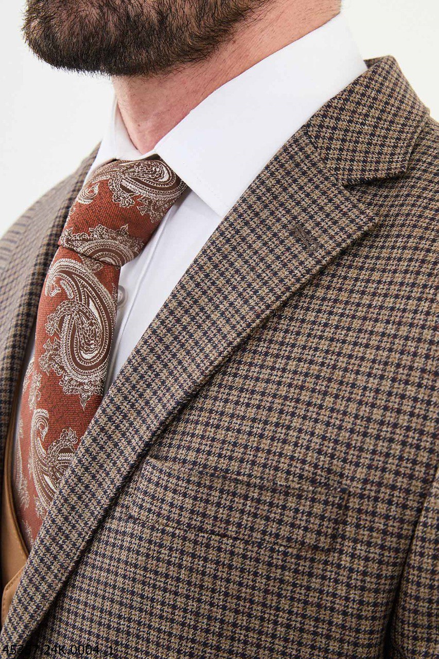 Lanor Brown Patterned Suit