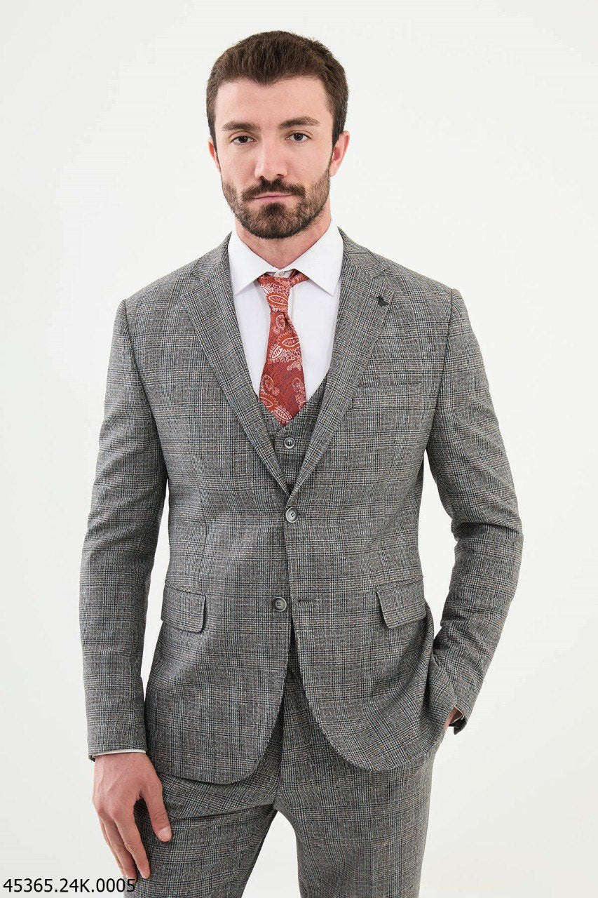 Garen Gray Plaid Suit