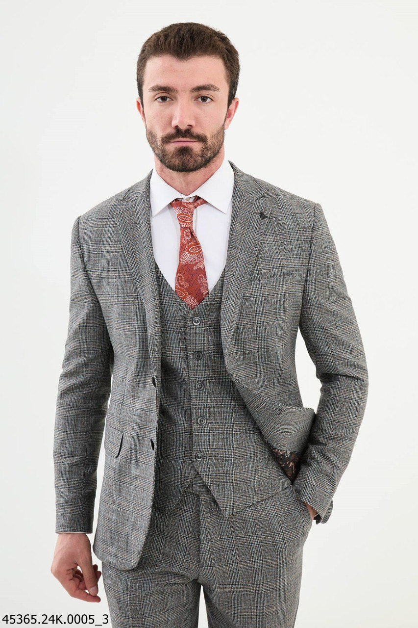 Garen Gray Plaid Suit