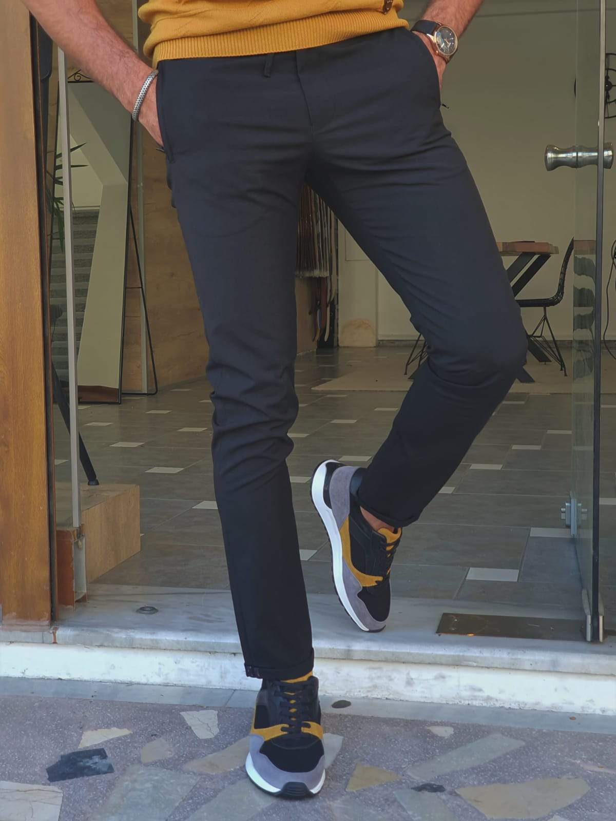 Pienza Black Slim Fit Pants