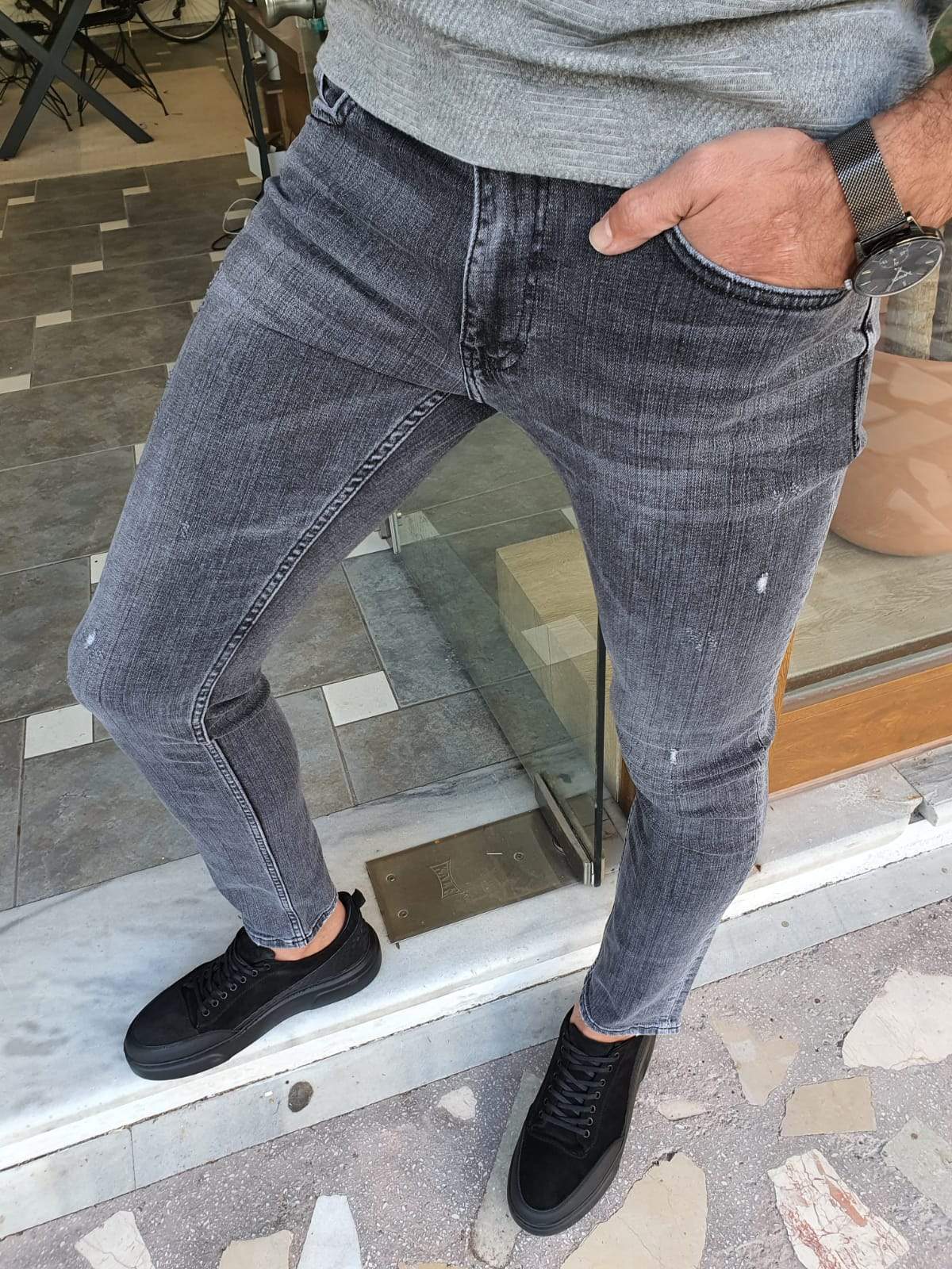 Elmore Ripped Slim Fit Jeans (Gray & Black)