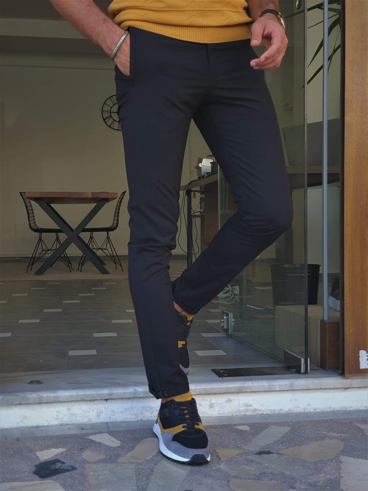 Pienza Black Slim Fit Pants