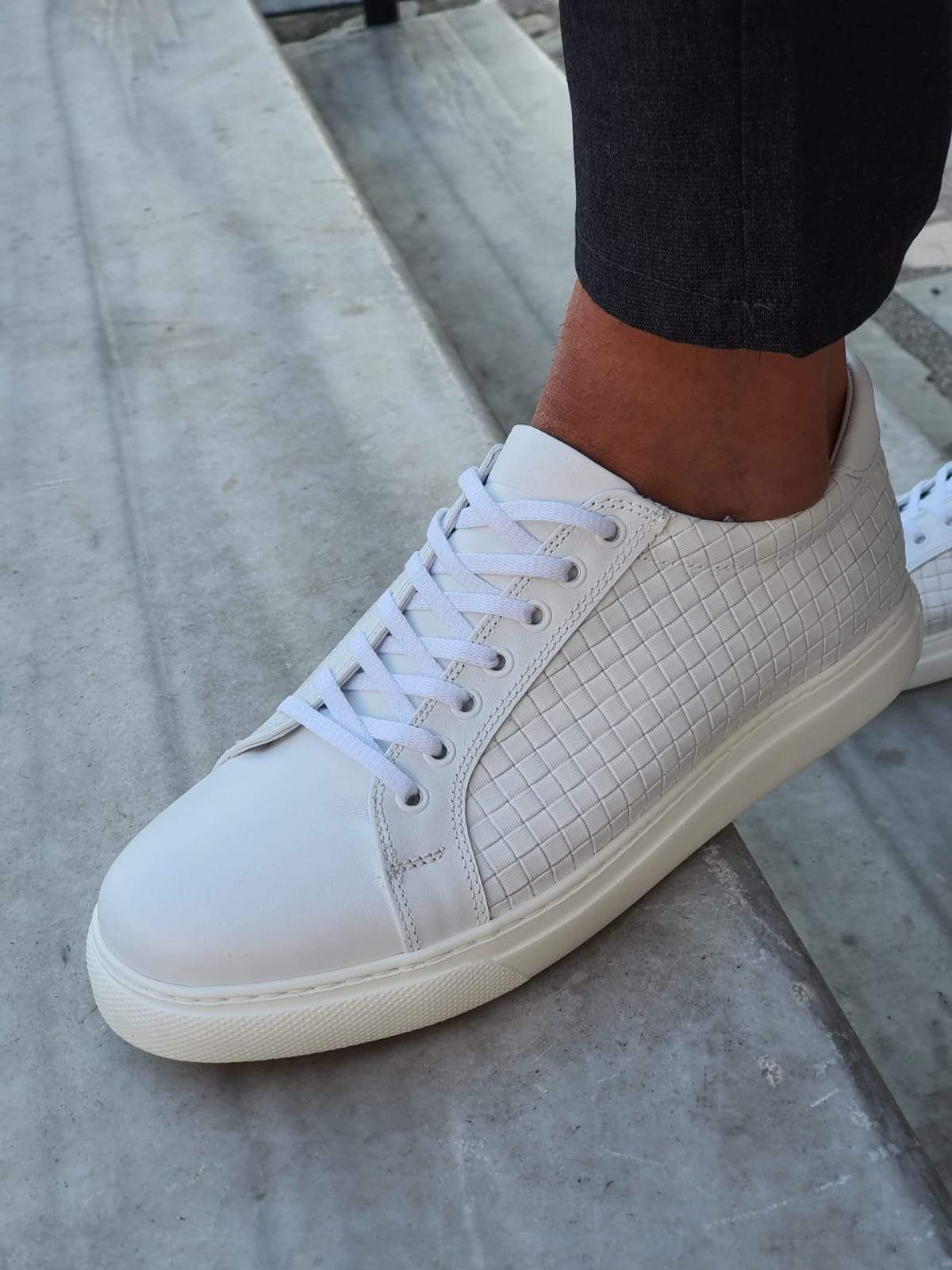 Clarra White Sneakers