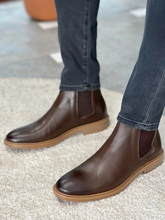 Dunfriez Brown Leather Chelsea Boots