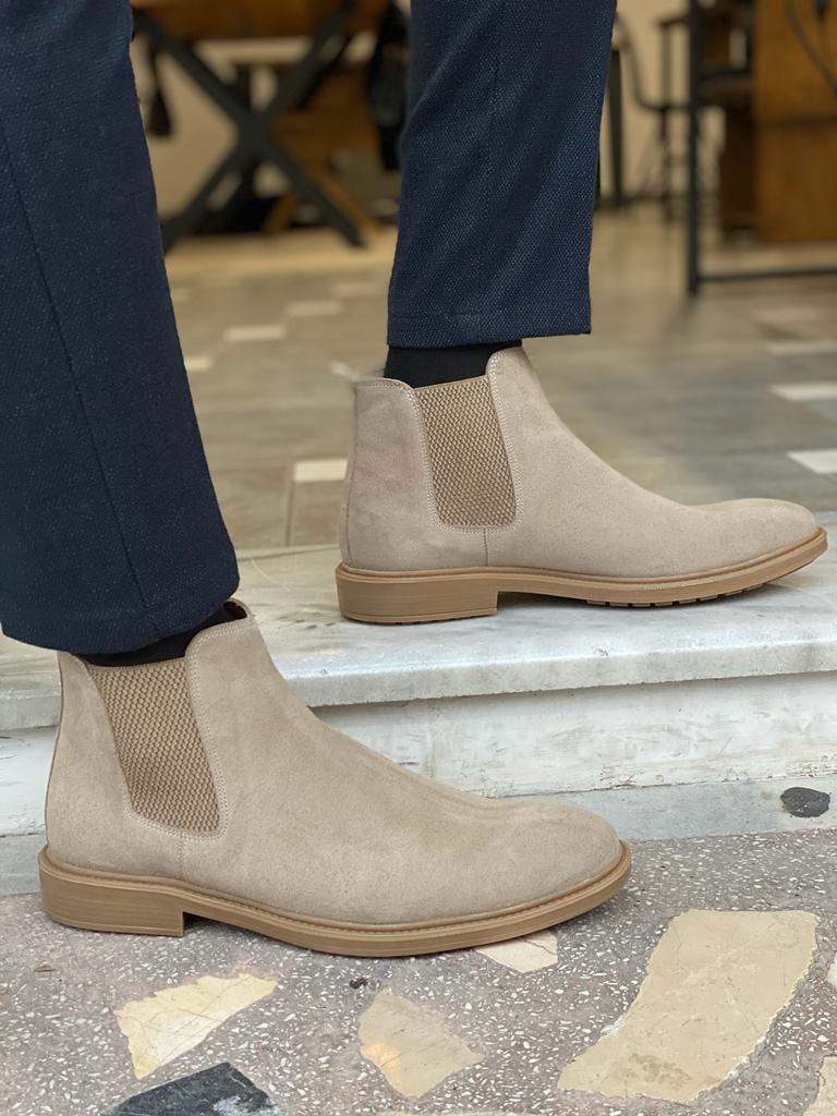 Dallas Suede Beige Chelsea Boots