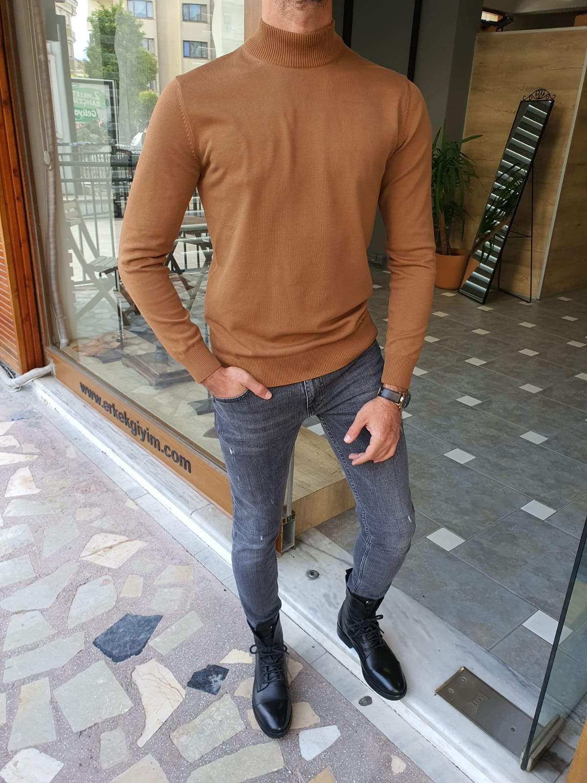 Aachen Brown Slim Fit Sweater