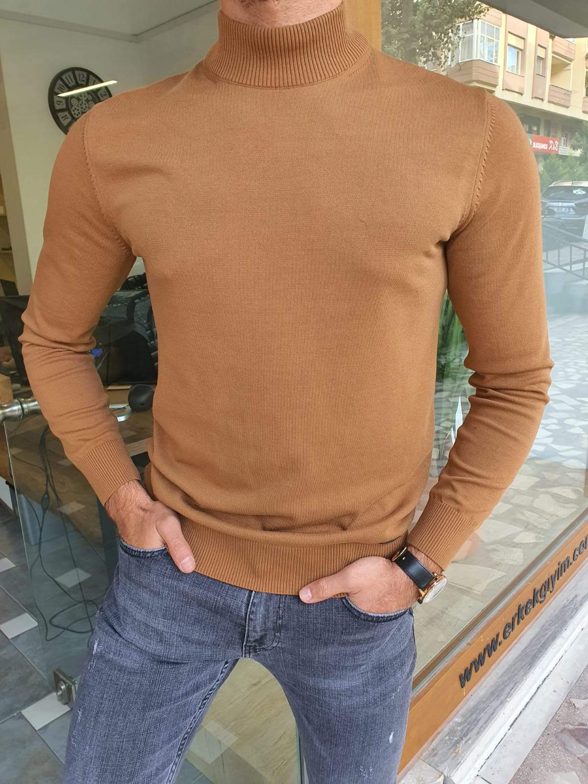 Aachen Brown Slim Fit Sweater