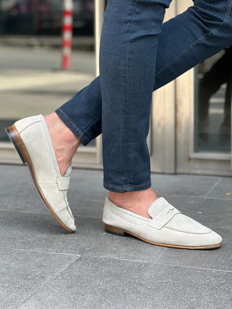 Quira Suede Beige Loafers