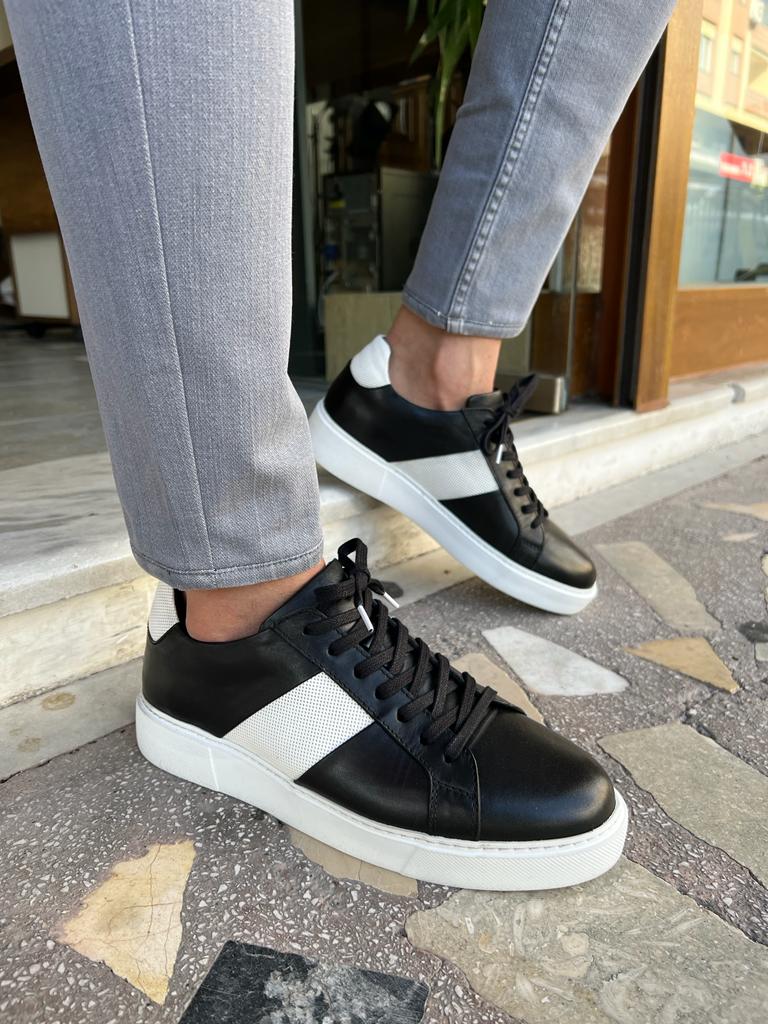 Pinara Black Sneakers