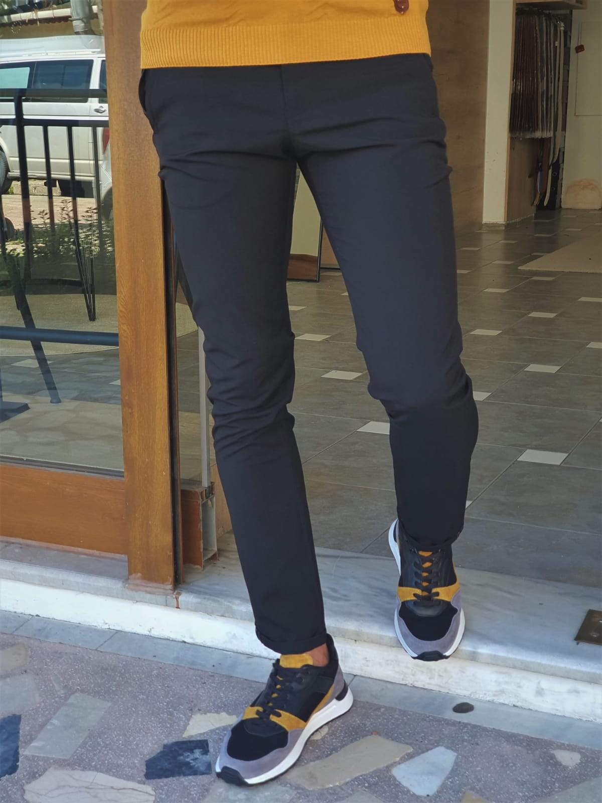 Pienza Black Slim Fit Pants